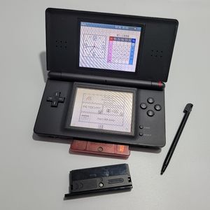 [SOLD]Onyx Black Nintendo DS Lite
